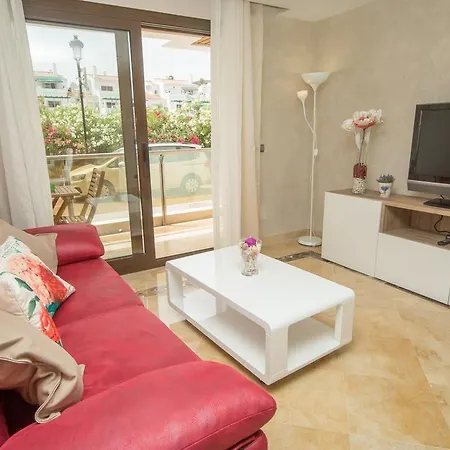 Apartment Marina Del Castillo 104 *